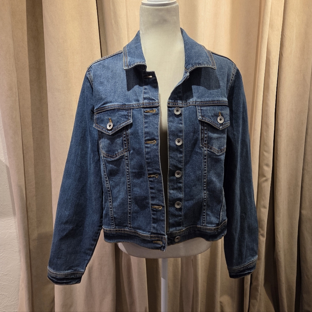 ELLOS Classic Denim Jacket - Picture 8 of 14